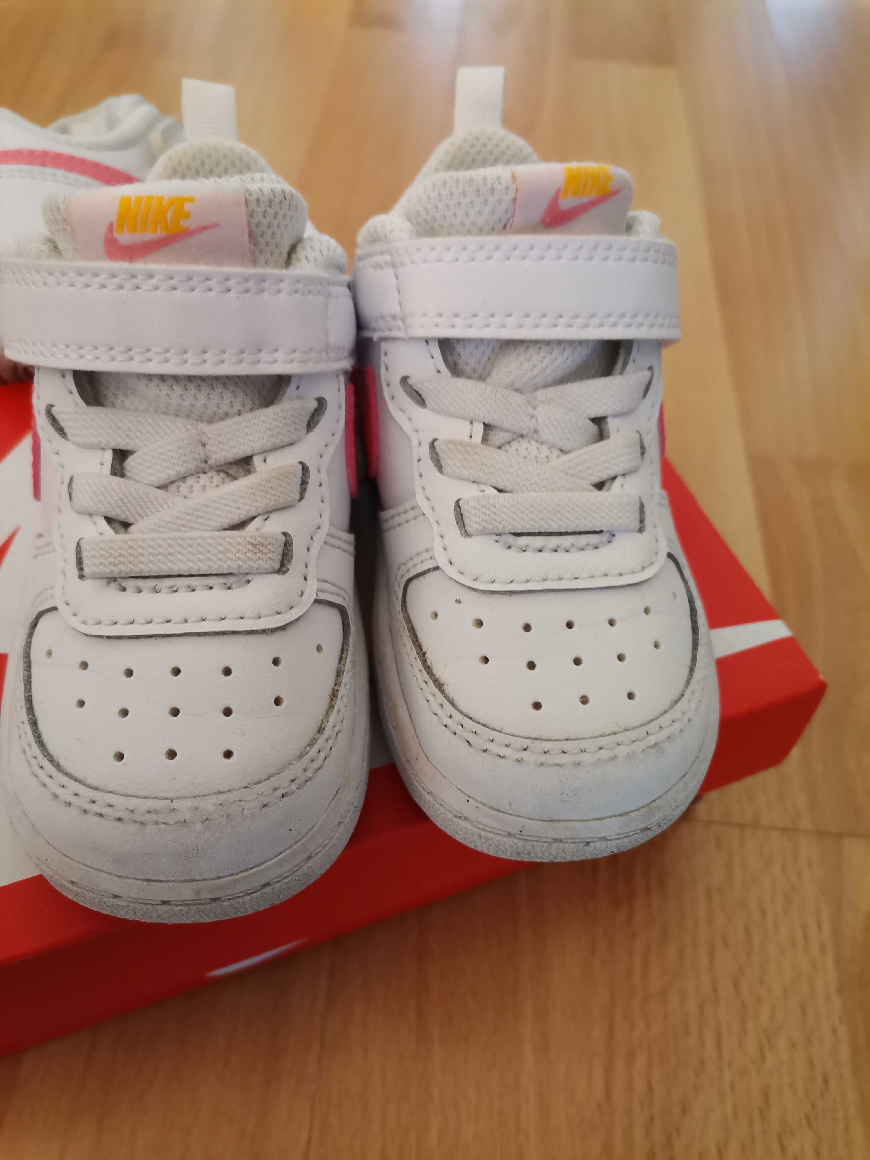 Маратонки Nike 21 номер