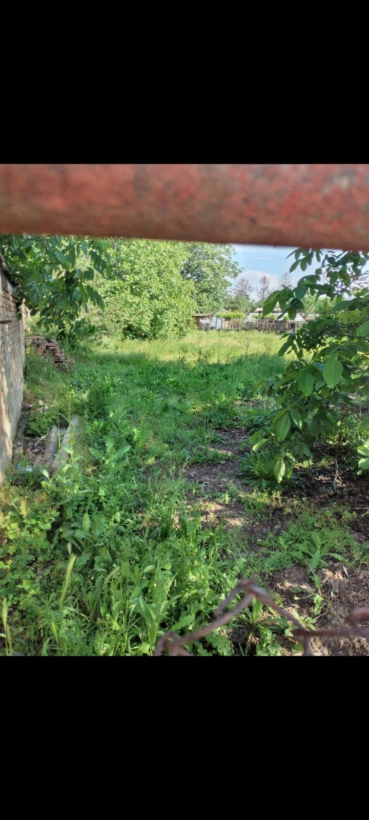Парцел декар и половина с.Бръшлен