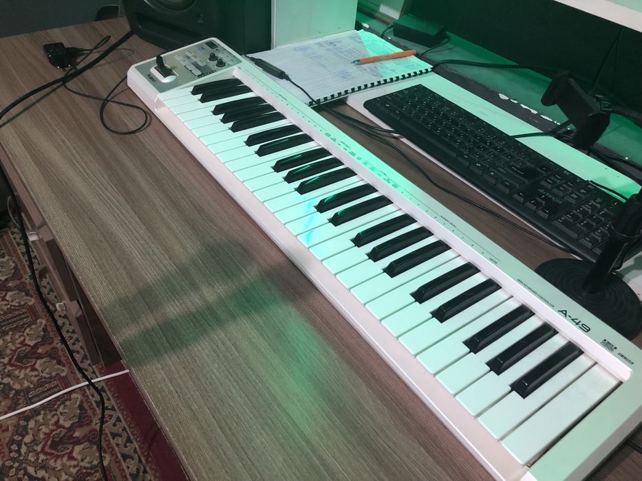 Миди клавиатура roland a-49