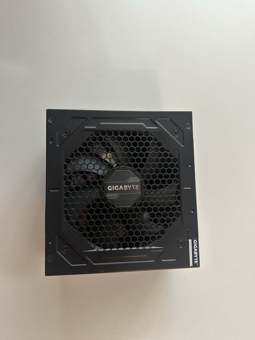 Sursa Gigabyte 850W Gold 80+ Fully Modular