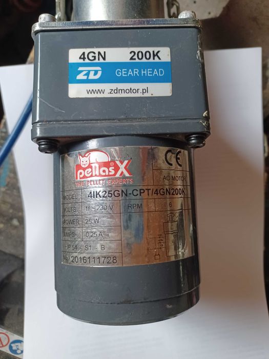 Котле на пелети BOSCH,горелка на пелети pellasX,шнек,бункер,димоотвод