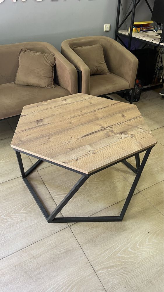 Columbia mebel va loft mebel holati yaxshi