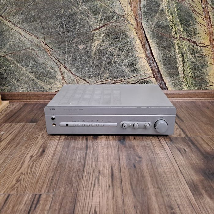 NAD 320BEE стерео усилвател