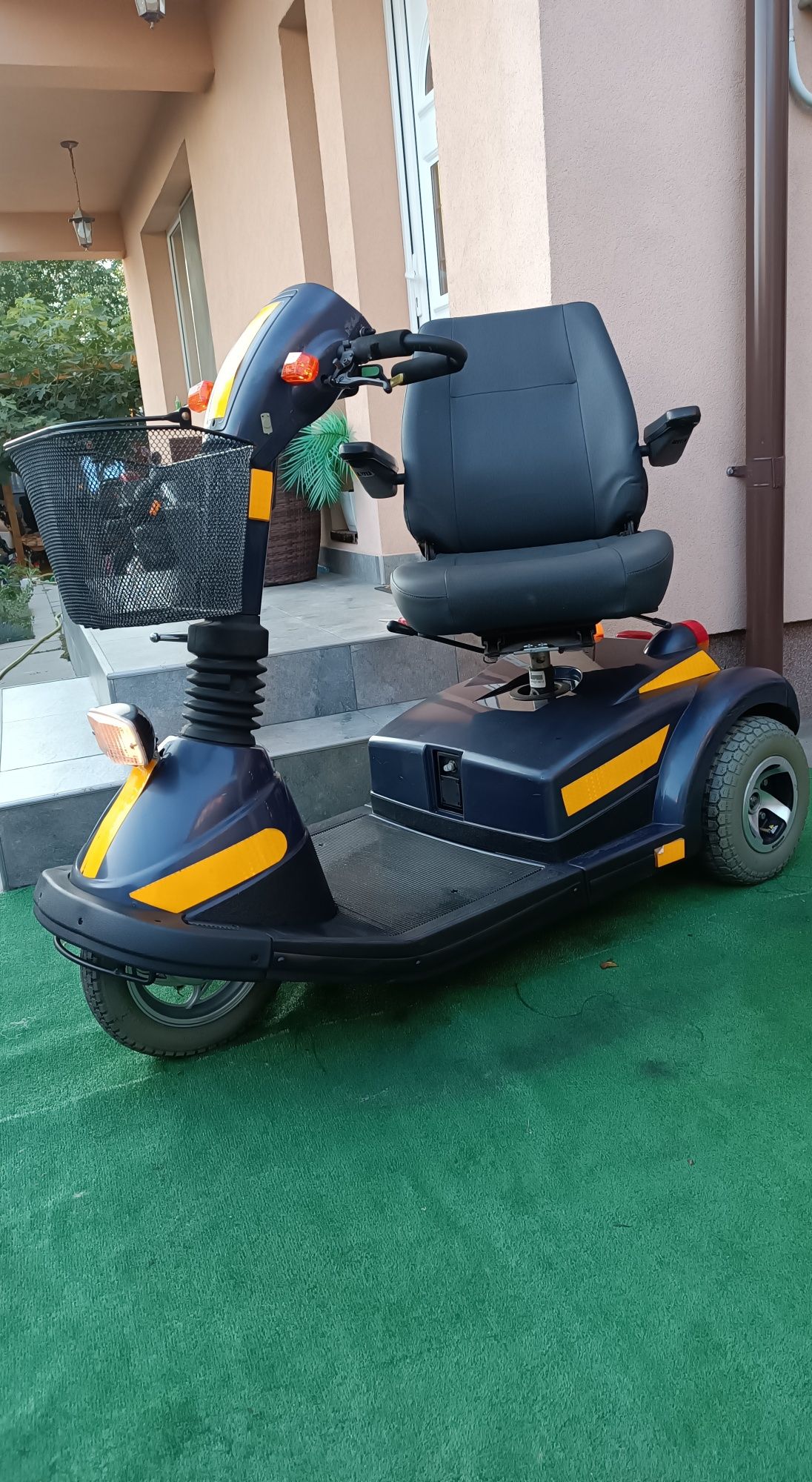 Dizabilități handicap dezabilitati scuter căruț cărucior scaun electri