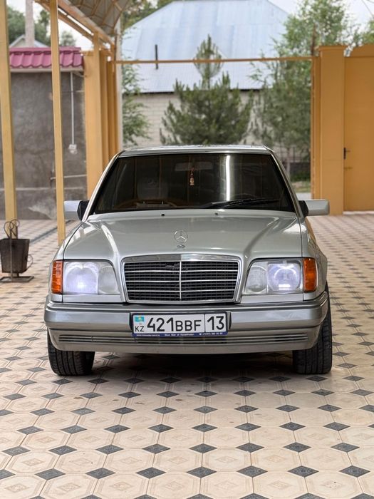 Мерседес бен Е320