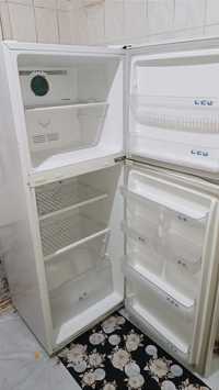 Продаётся холодильник Самсунг NoFrost