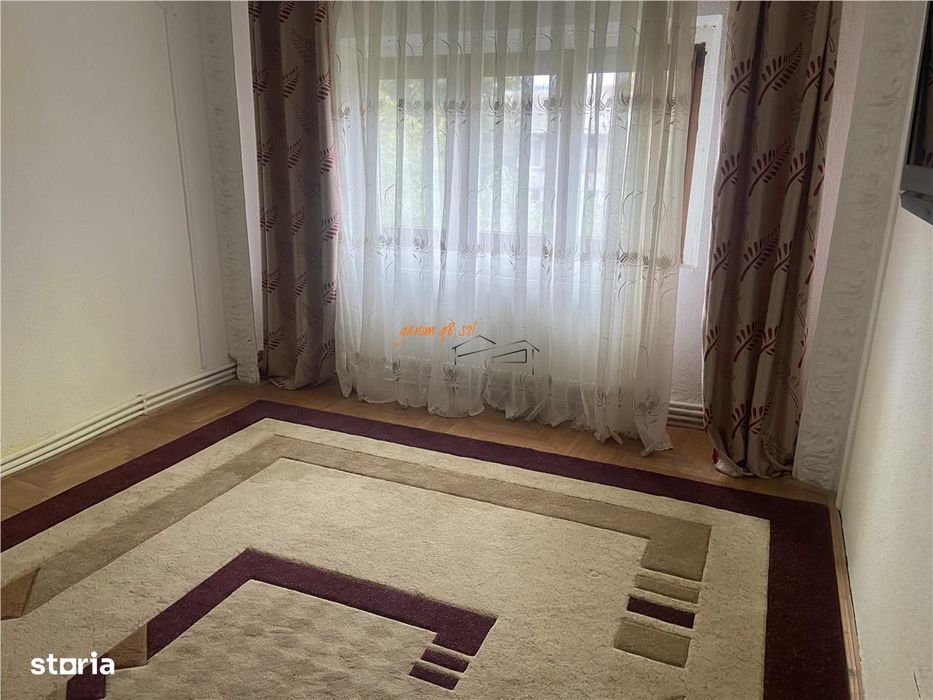 Apartament 3 camere , zona strada Longinescu , 67 mp , decomandat , mo