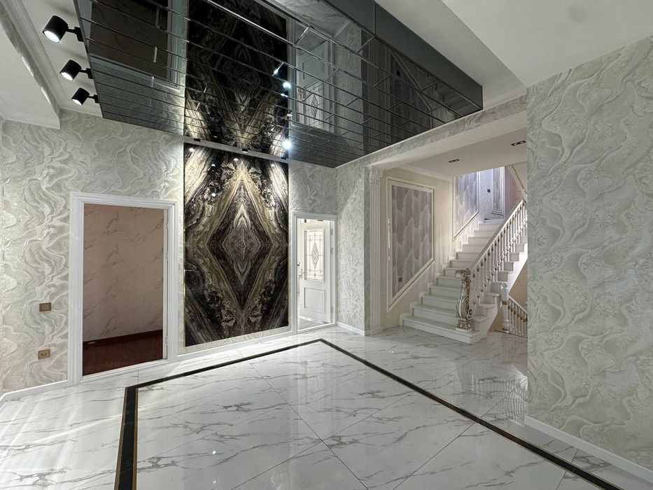 Продаётся дом. Uy sotiladi.