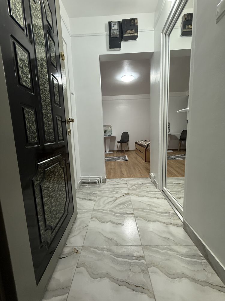 Inchiriez apartament 1 canera obor parter