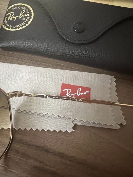 Чисто нови, оригинални очила на Ray Ban