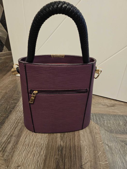 Дамска чанта цвят вишна