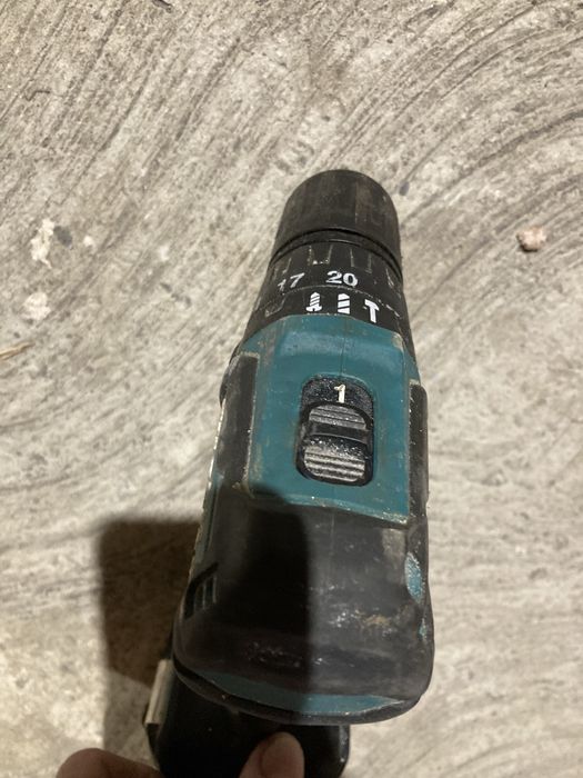 Autofiletanta Makita 18v DHP 483 Brusheless cu Mandrina Blocata