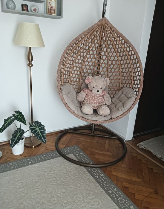 Vând leagăn pentru camera