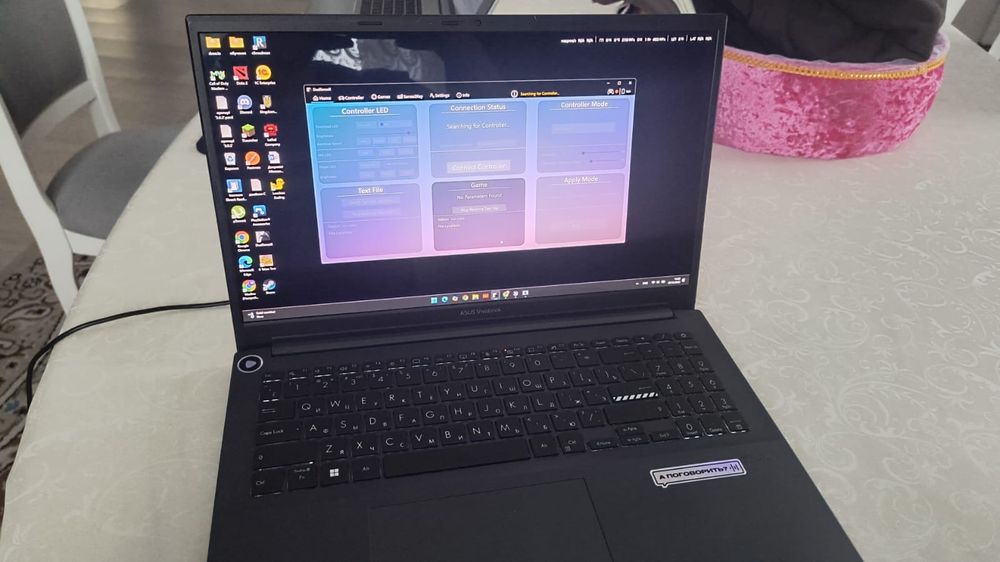 Продам обменяю ноутбук Asus Vivobook M6500QC