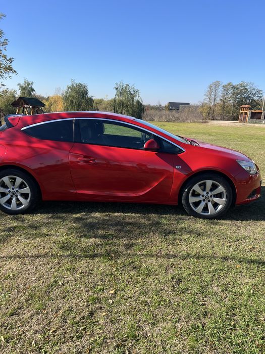 Opel Astra GTC 2014