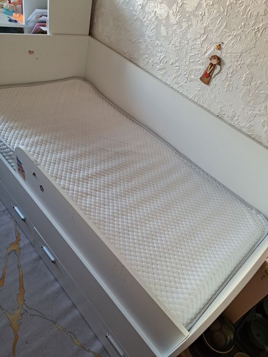 Продам детскую кровать