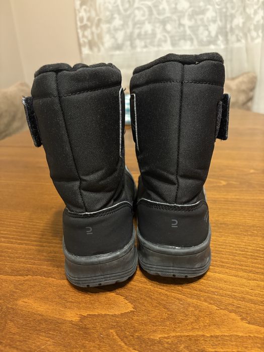 Ботуши/ апрески Quechua от Декатлон в черно номер 34