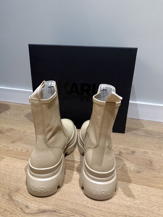 Karl Lagerfeld бежови масивни боти