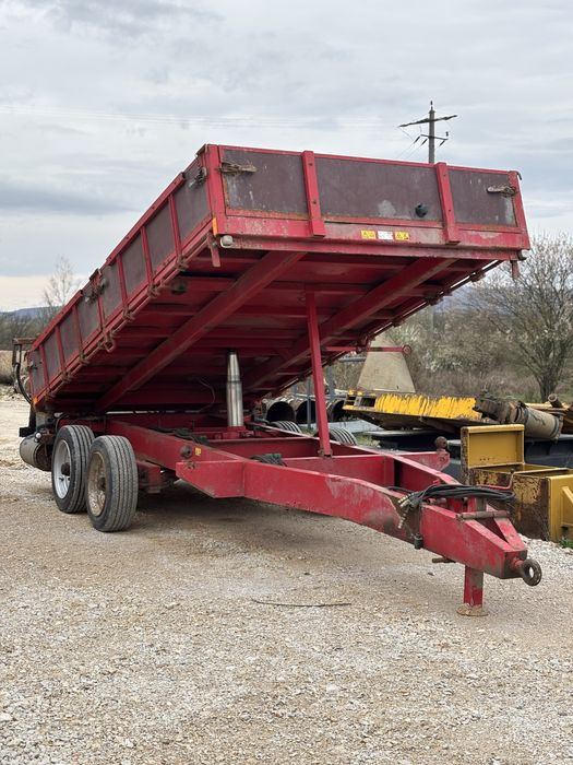 Remorca de 9 T cu distribuitor lateral!