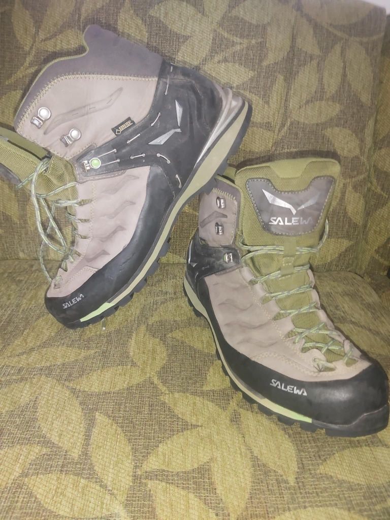Високи мъжки трекинг обувки Salewa GTX