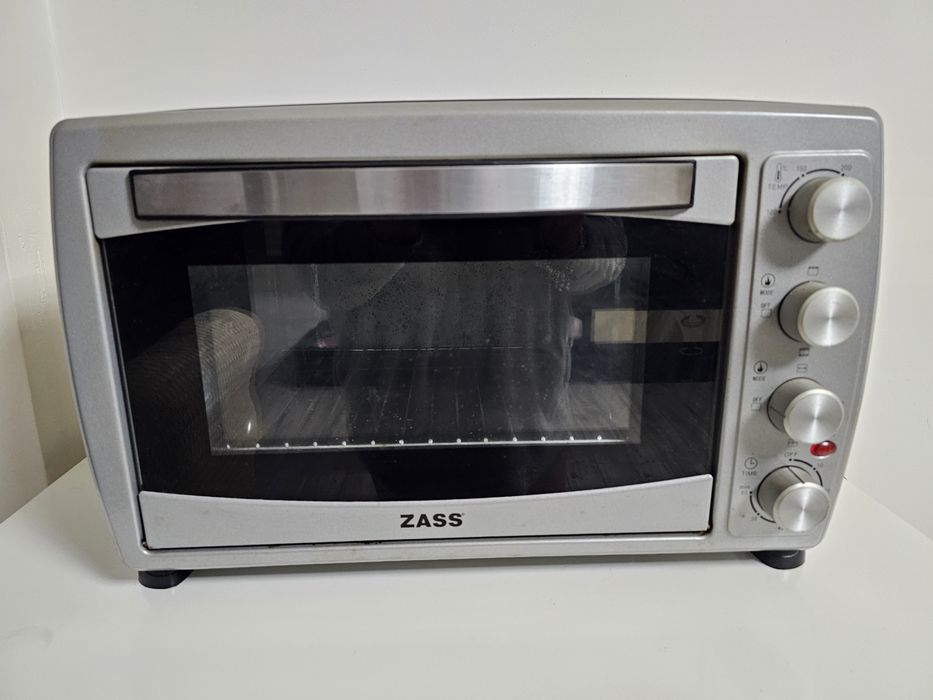 Cuptor electric Zass 38 l, în stare foarte bună