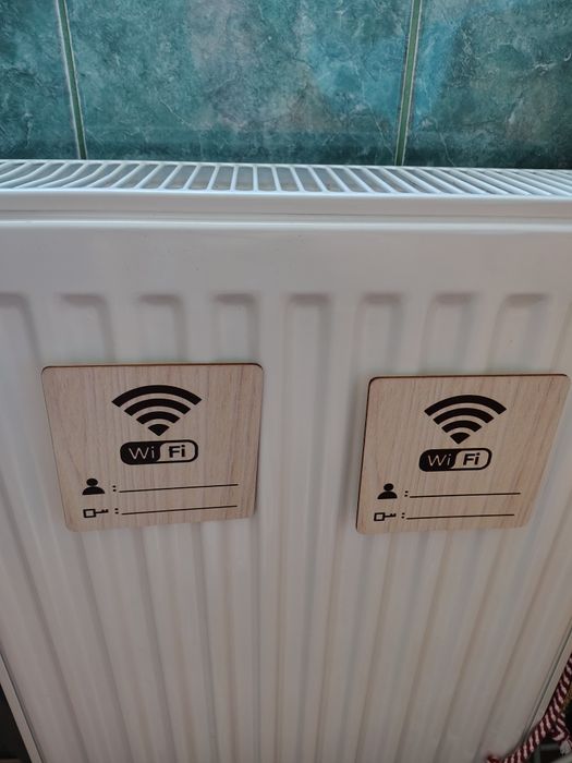 Semn wifi din bambus cu magnet/ Nou