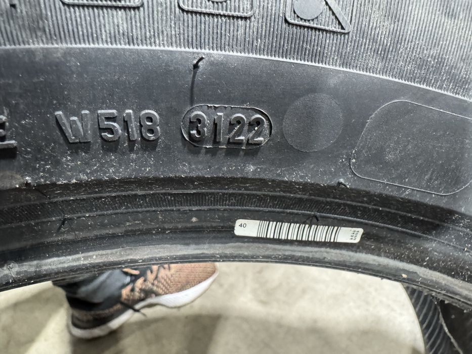 265 50 19 pirelli iarna m+s steluta runflat bmw