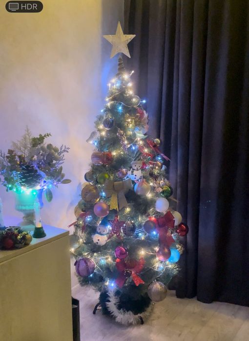 Продам искусственную елку 150 см