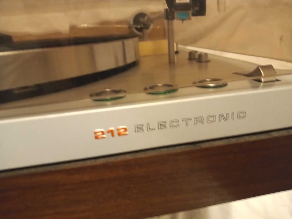 Грамофон PHILIPS GA212