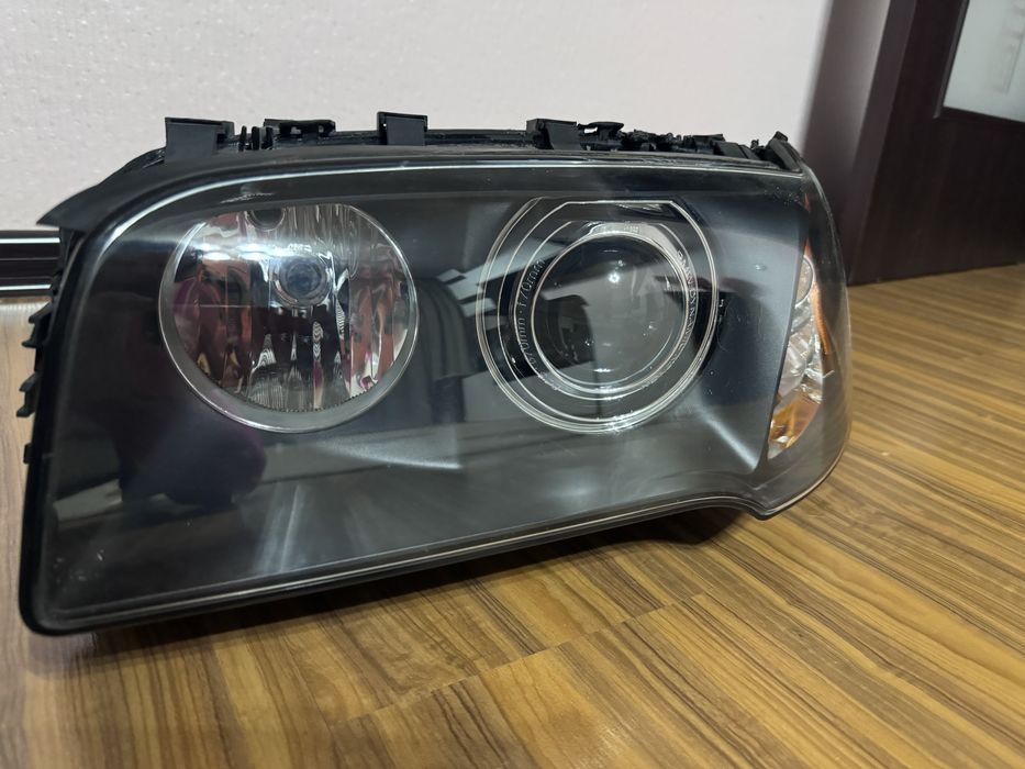 Фары BMW X3. E83