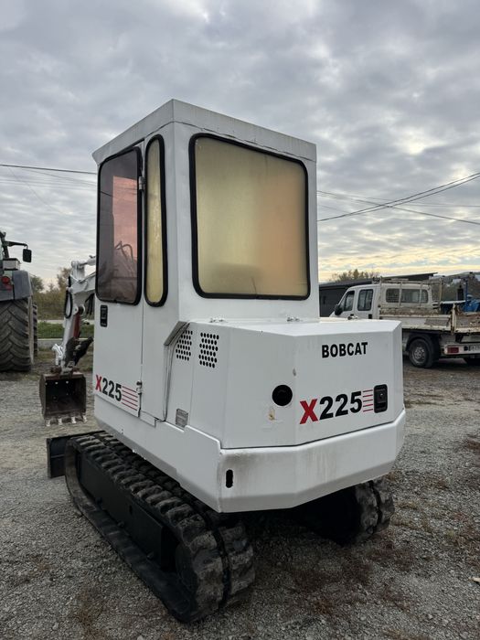 Miniexcavator BOBCAT X225