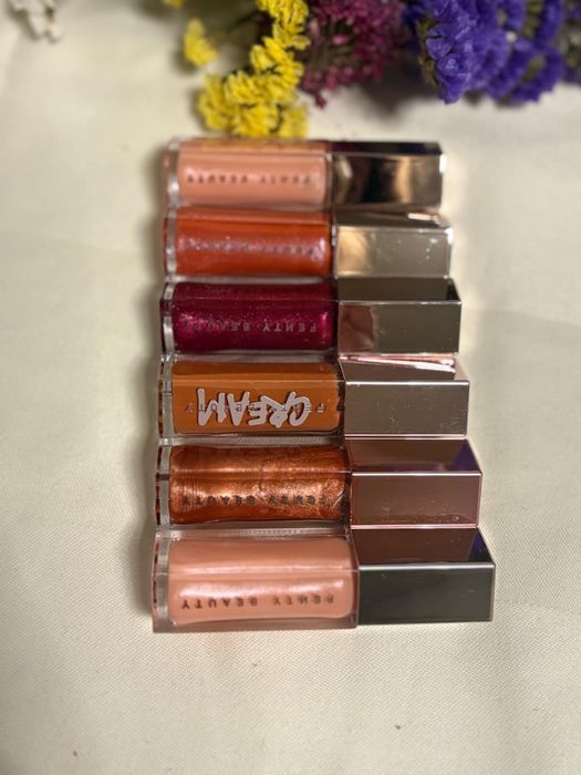 Fenty Beauty Gloss Bomb