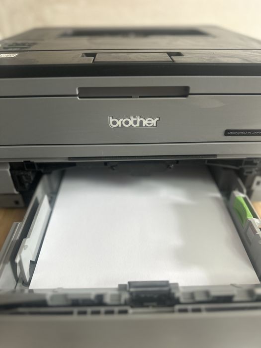 HL-L2352DW Компактен монохромен лазерен принтер с безжична мрежа