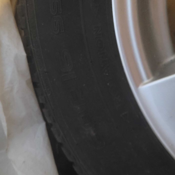 Vand jenți aluminiu si cauciucuri