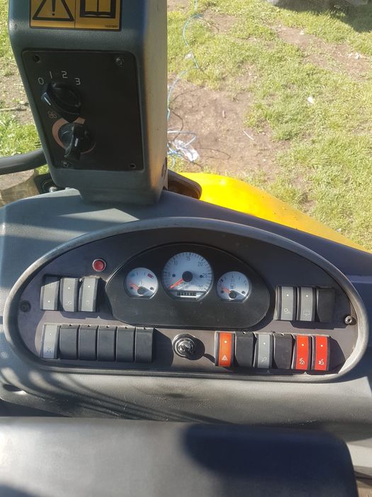 Buldoexcavator 2010