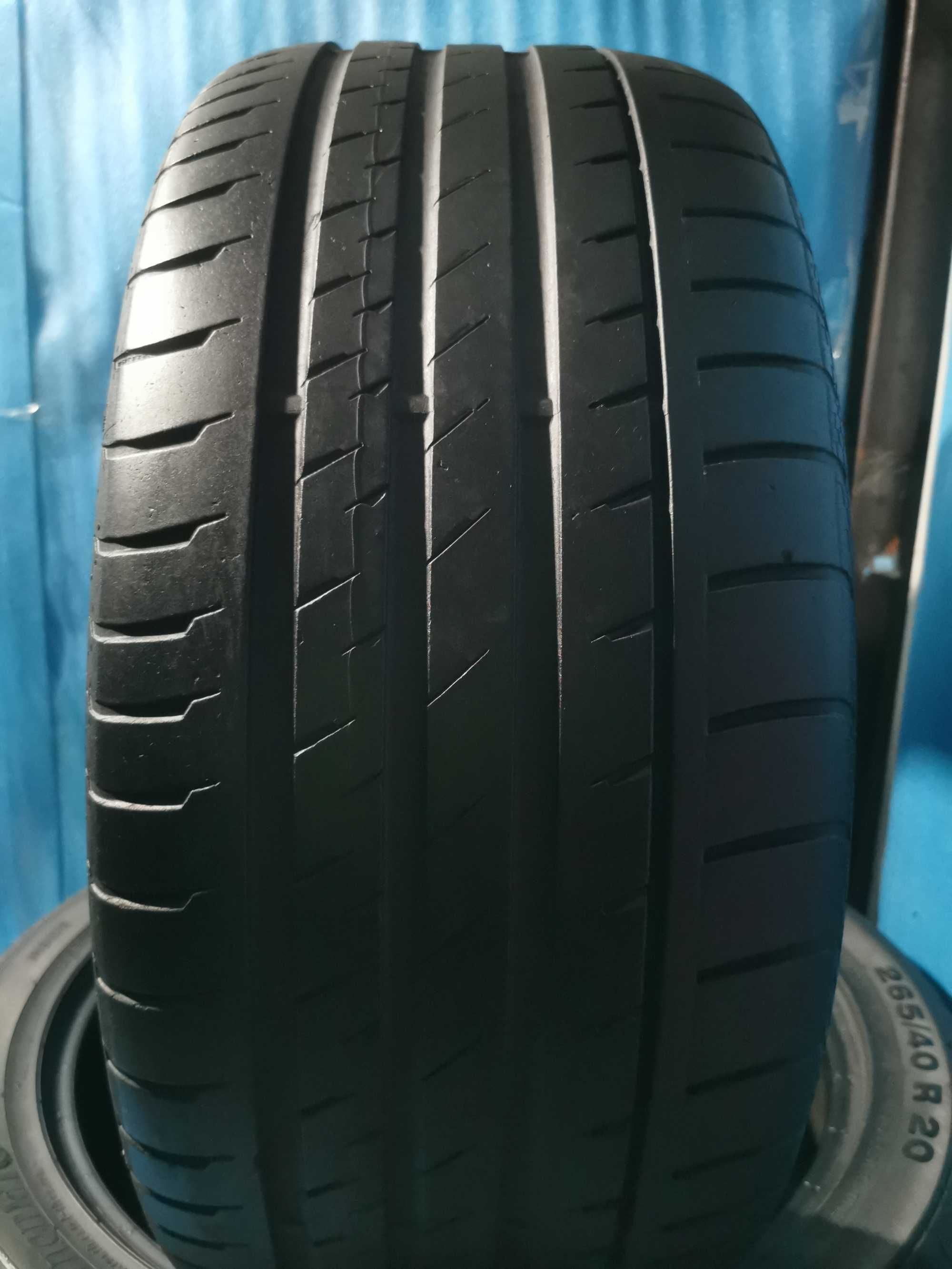 265 40 20 continental 4 buc