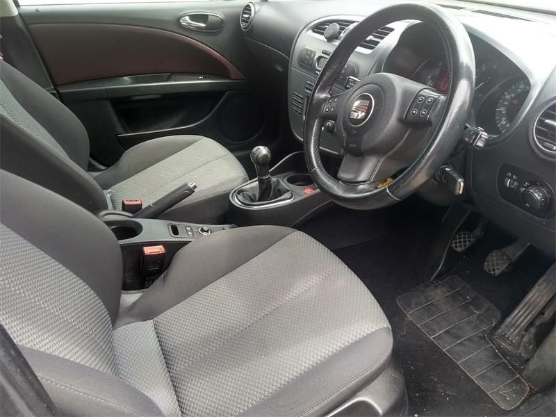 Bara spate Seat Leon 2 2006 Hatchback 2.0 TDi ok