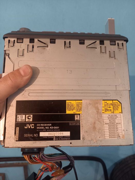CD JVC с usb и дист. За части
