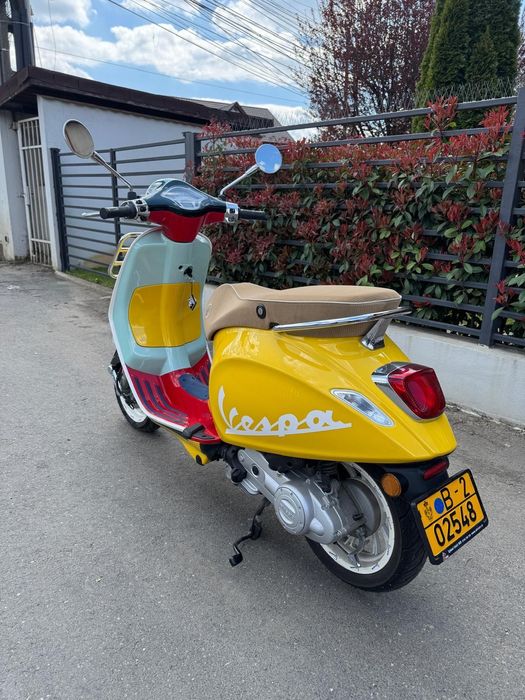 Scuter Vespa Primavera Editie Limitata Sean Wotherspoon Nou