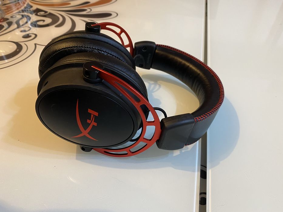 Vand sau schimb casti gaming hyperX cloud alpha