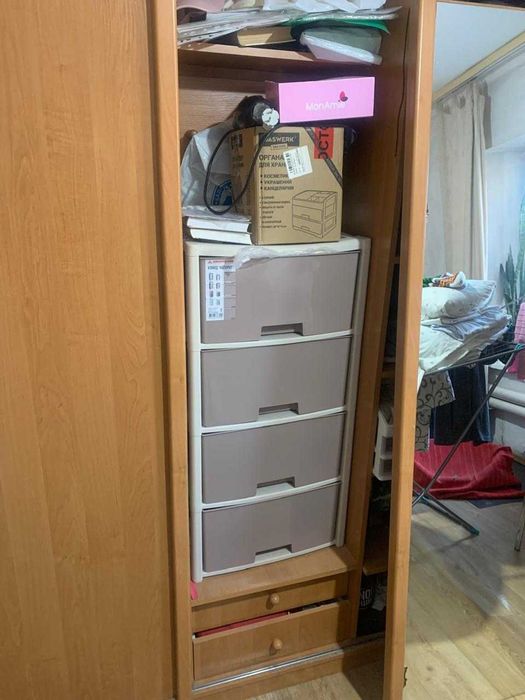 Шкаф/ шифоньер даром