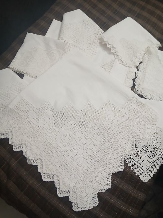 Ръчно бродирани сфетки и карета