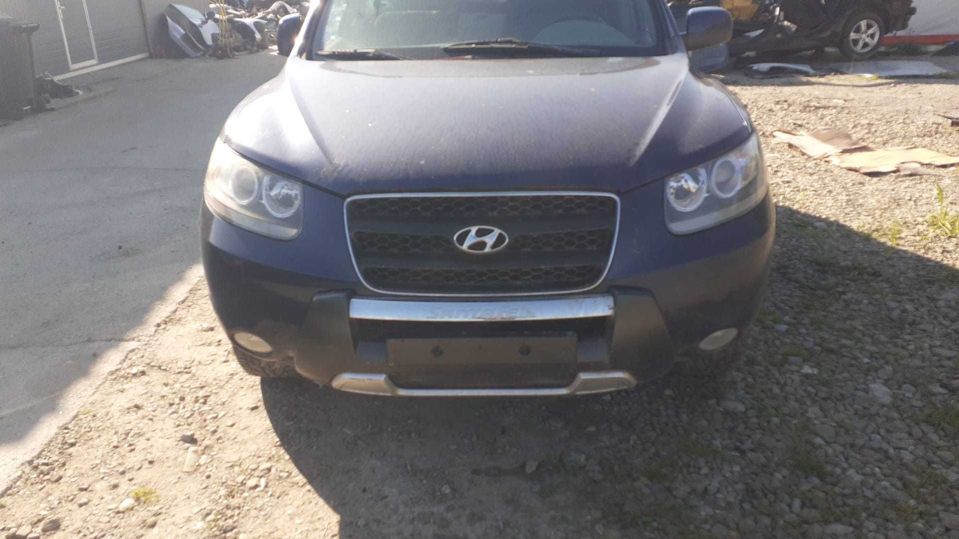 Far stanga Hyundai Santa Fe