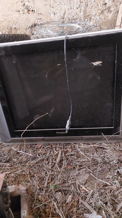 Телевизор продам панасоник