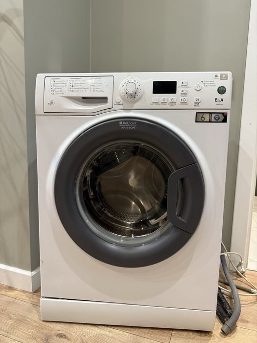 Стиральная машина б/у Hotpoint