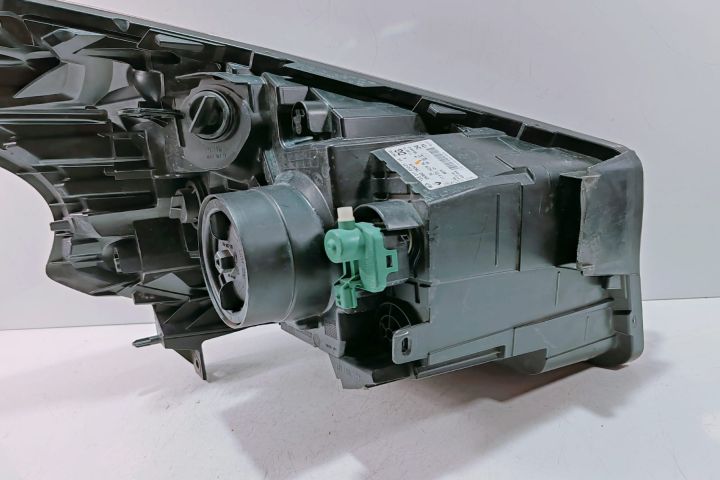 Far   Stanga 1EE01141001 / 260607934R  Renault Trafic a 3-a generati