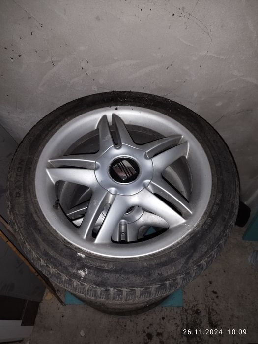 Джанти 17 със зимни гуми почти нови