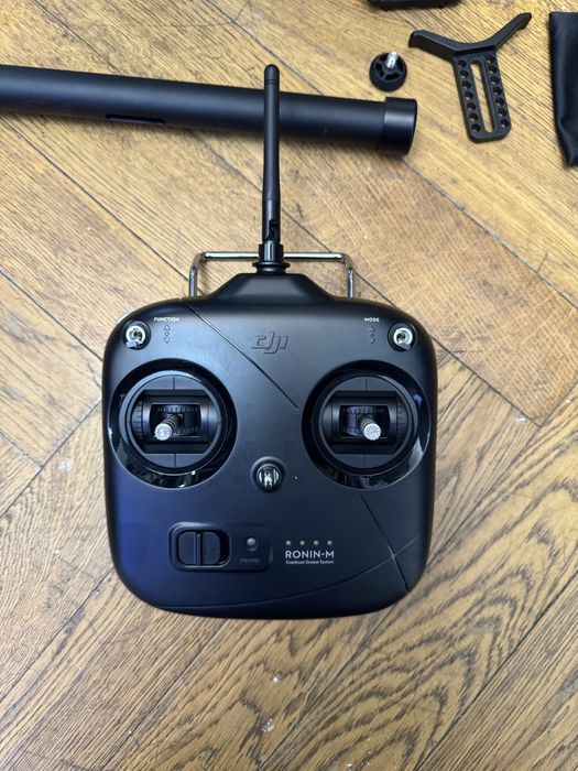 Gimbal / stabilizator video / foto DJI Ronin M