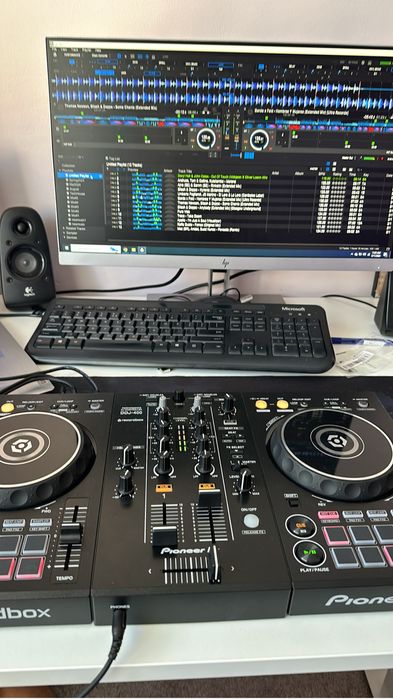 Vand consola Pioneer DDJ-400 + casti Audio-Technica ATH-M20x
