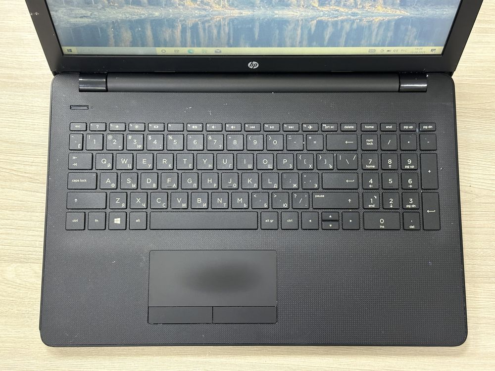 Ноутбук HP / core i3-6006U / 4gb DDR4 / HDD 1TB / kaspi 0-0-12
